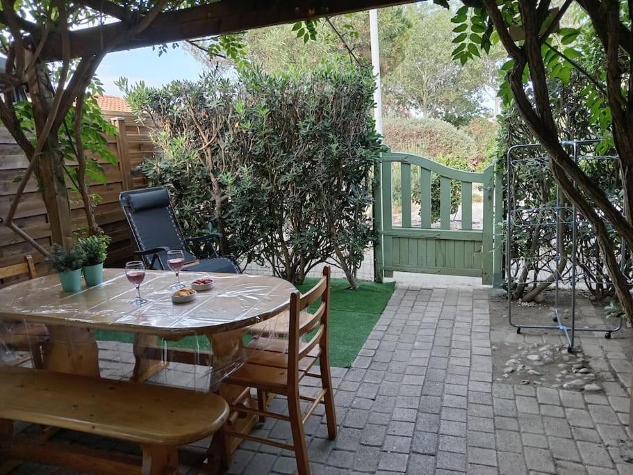 Jolie Maisonnette Dans Residence Calme Avec Piscine Le Barcares Ngoại thất bức ảnh